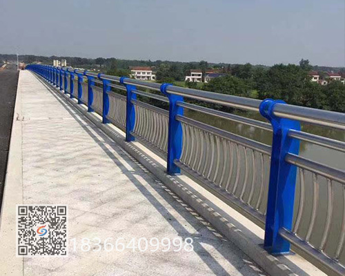 複合（hé）管（guǎn）河道護欄