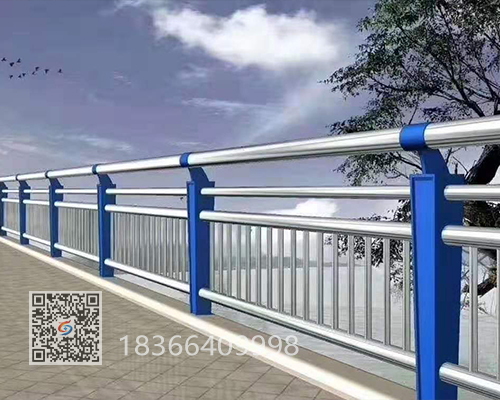 不（bú）鏽鋼複合管護欄