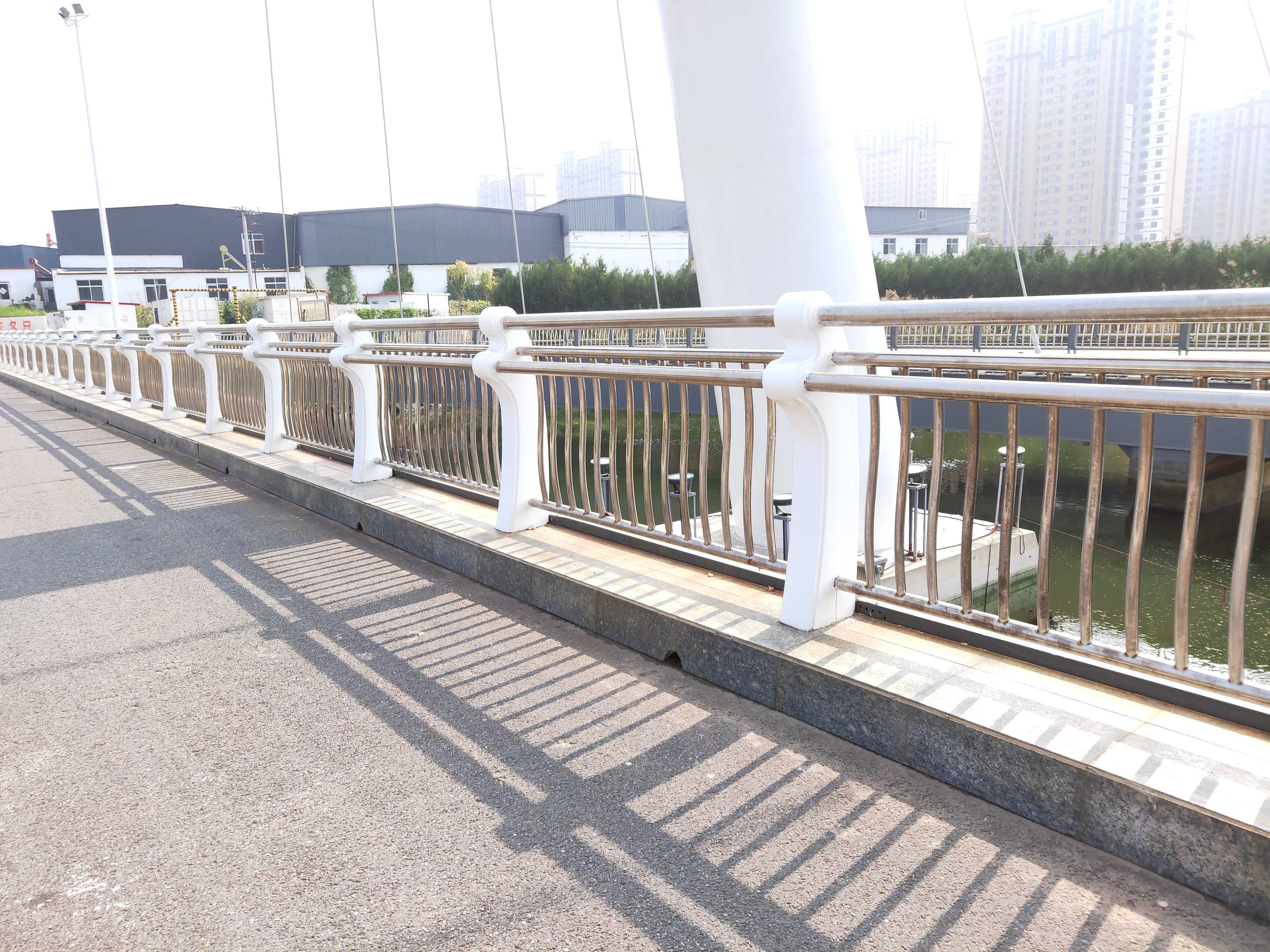 不鏽鋼複(fù)合管